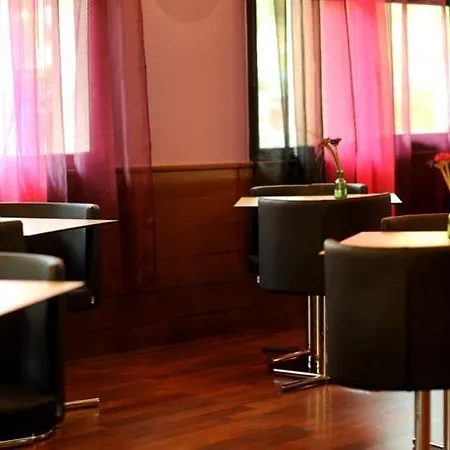 Ibis Styles Paris Sud Otel 3*