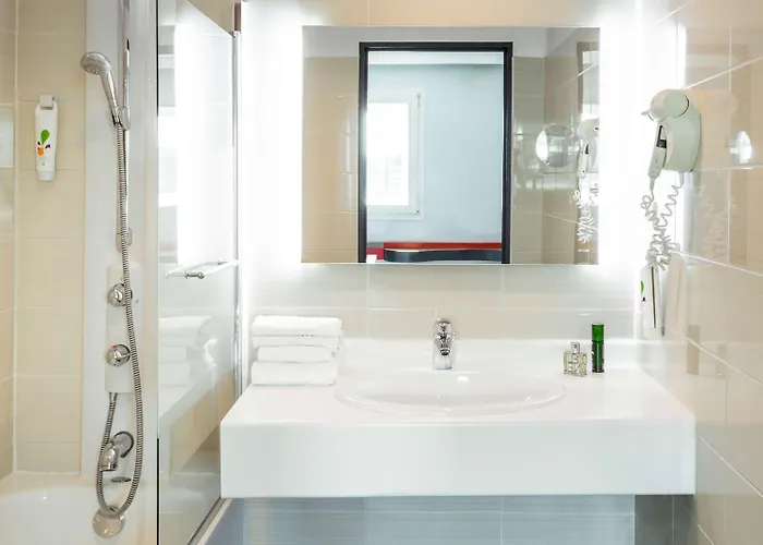 מלון Ibis Styles Paris Sud 3*